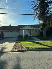 6101 W 81st Place, Burbank, IL 60459