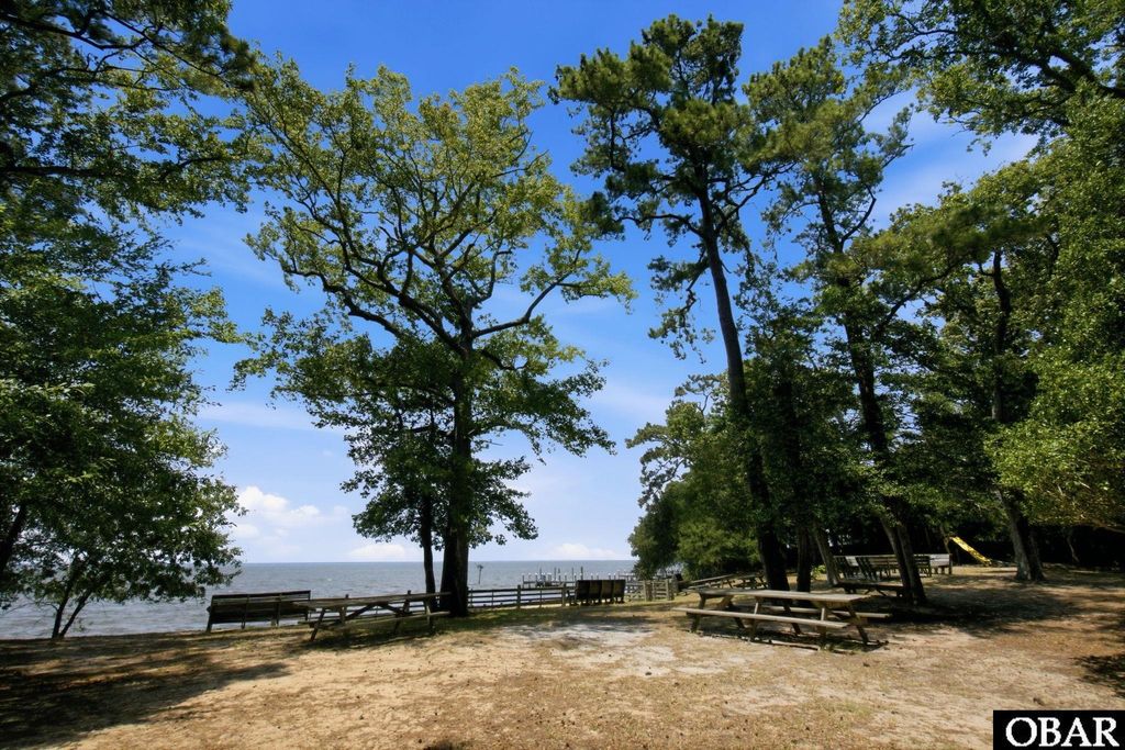 Image 94 of property listing at 63 S Dogwood Trail Lot 2, Southern Shores, NC 27949