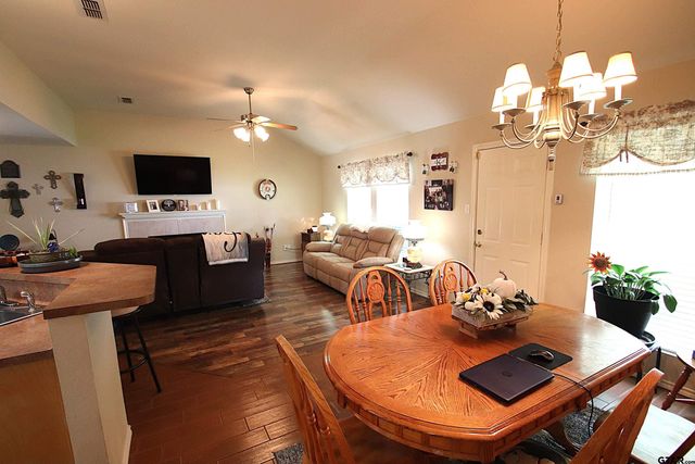 224 CR 2232, Mineola, TX 75773