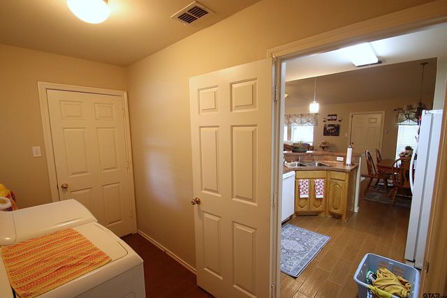 224 CR 2232, Mineola, TX 75773