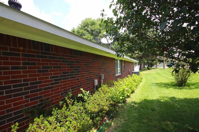 224 CR 2232, Mineola, TX 75773