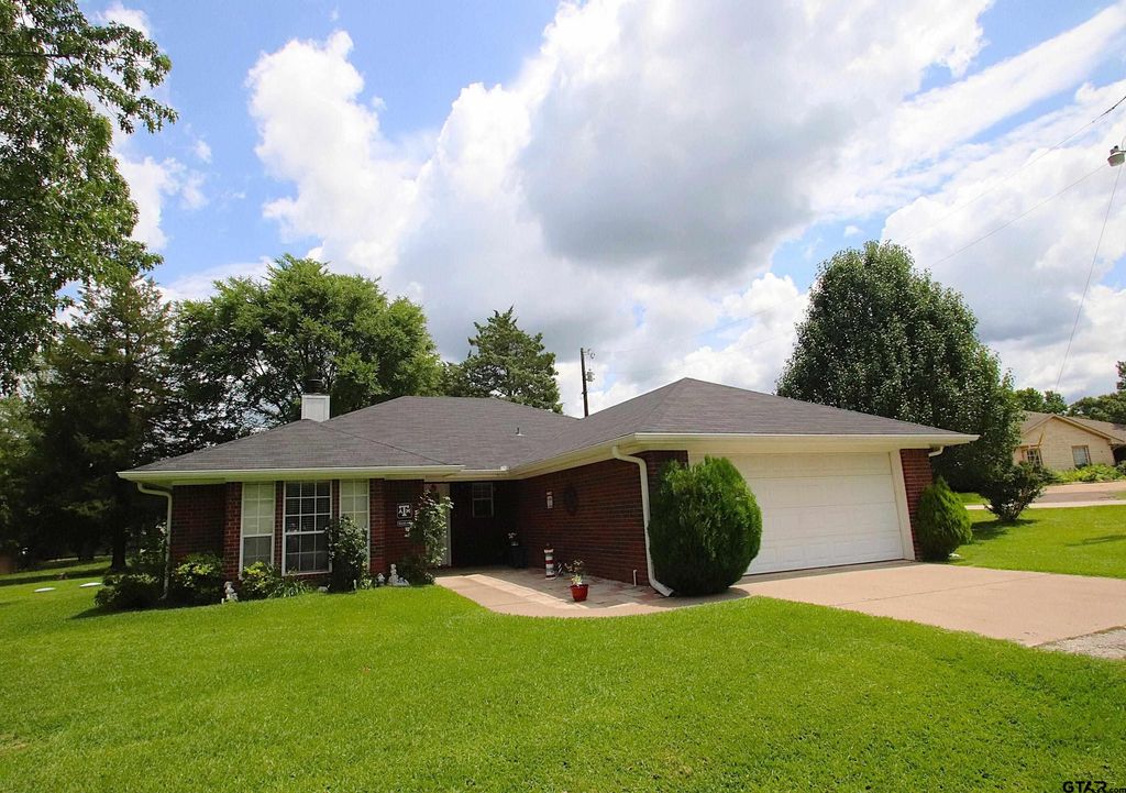 224 CR 2232, Mineola, TX 75773