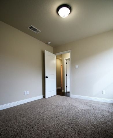 160 Crossbow Court, Weatherford, TX 76088