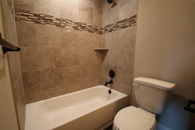 160 Crossbow Court, Weatherford, TX 76088