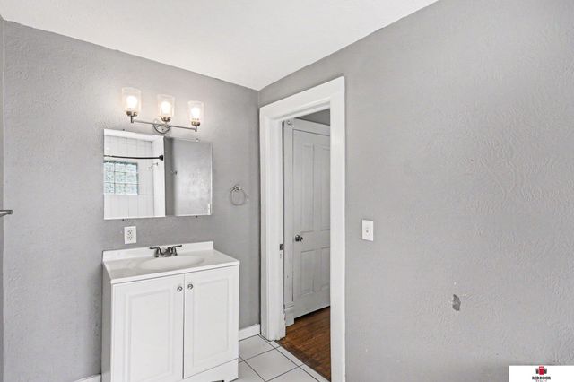 1656 Harwood Street, Lincoln, NE 68502