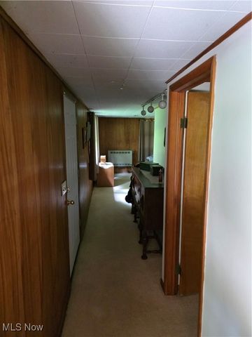 2133 Silver Fox Lane NE, Warren, OH 44484