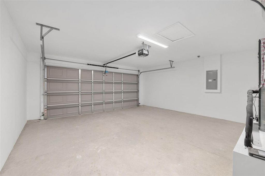 Image 33 of property listing at 8235 N MERRIMAC WAY, Citrus Springs, FL 34434