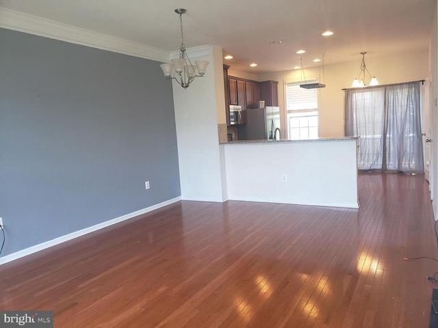 43158 WHELPLEHILL TER, Ashburn, VA 20148