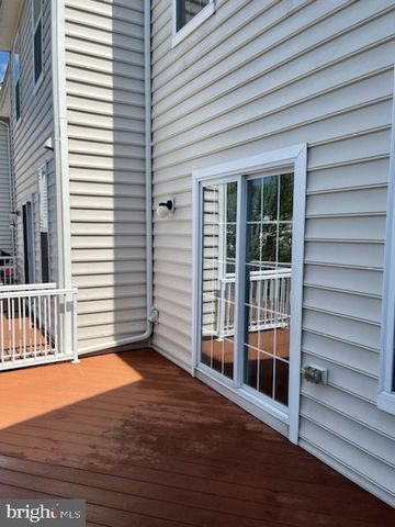 43158 WHELPLEHILL TER, Ashburn, VA 20148