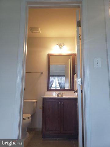 43158 WHELPLEHILL TER, Ashburn, VA 20148