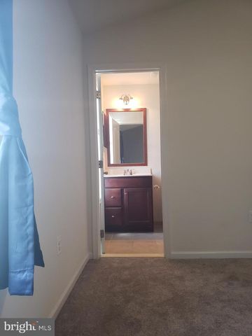 43158 WHELPLEHILL TER, Ashburn, VA 20148