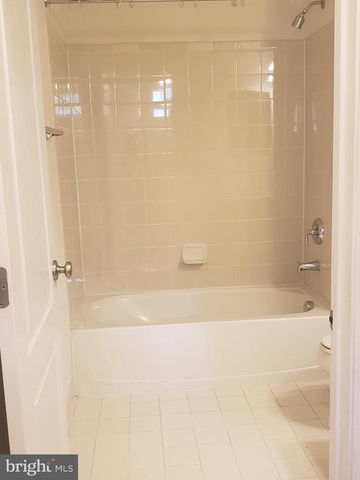 43158 WHELPLEHILL TER, Ashburn, VA 20148