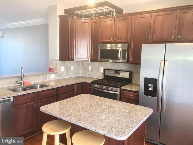 43158 WHELPLEHILL TER, Ashburn, VA 20148