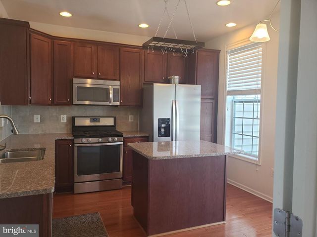 43158 WHELPLEHILL TER, Ashburn, VA 20148