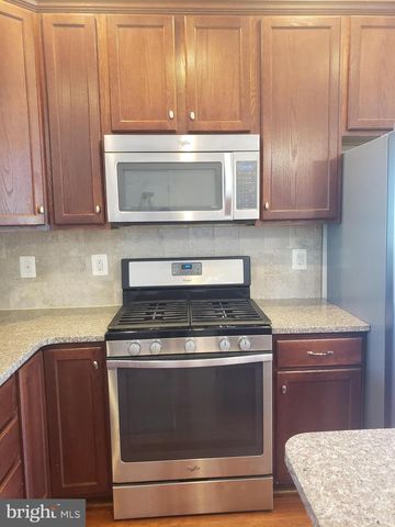 43158 WHELPLEHILL TER, Ashburn, VA 20148