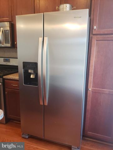 43158 WHELPLEHILL TER, Ashburn, VA 20148