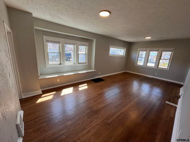 3315 N 14th Avenue, Omaha, NE 68110