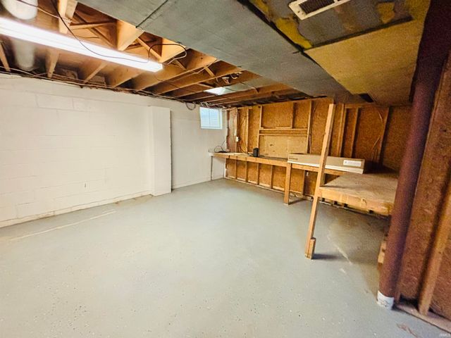 3009 Roanoke Circle, Lafayette, IN 47909