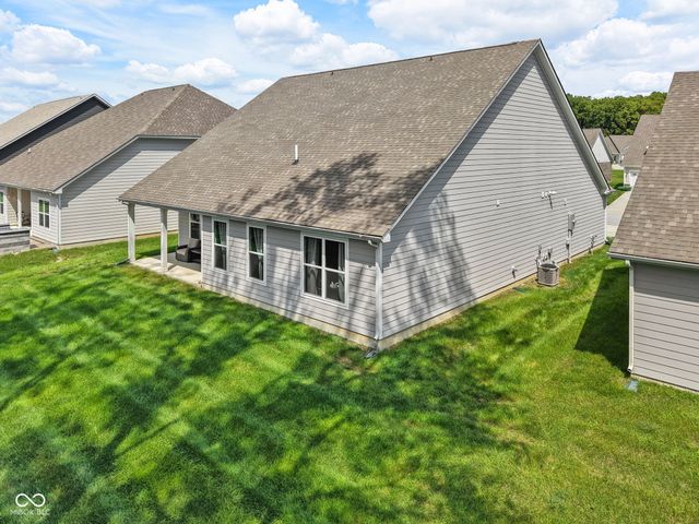 2537 Riviera Place, Greenwood, IN 46143