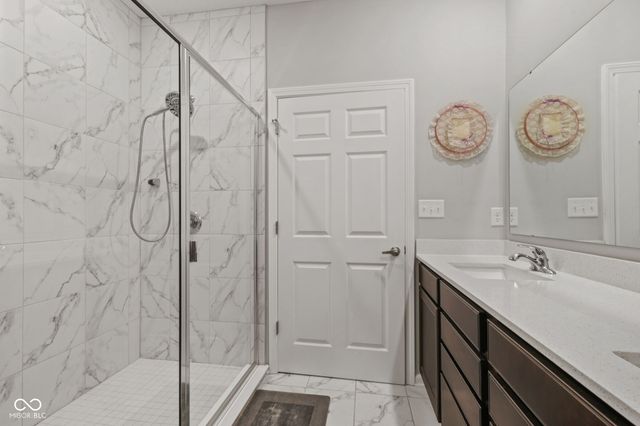 2537 Riviera Place, Greenwood, IN 46143
