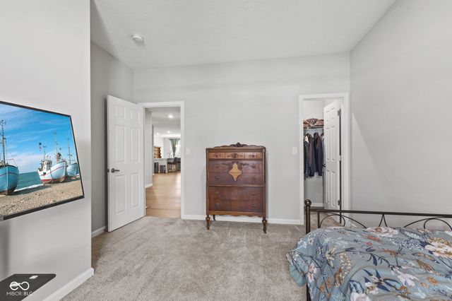 2537 Riviera Place, Greenwood, IN 46143