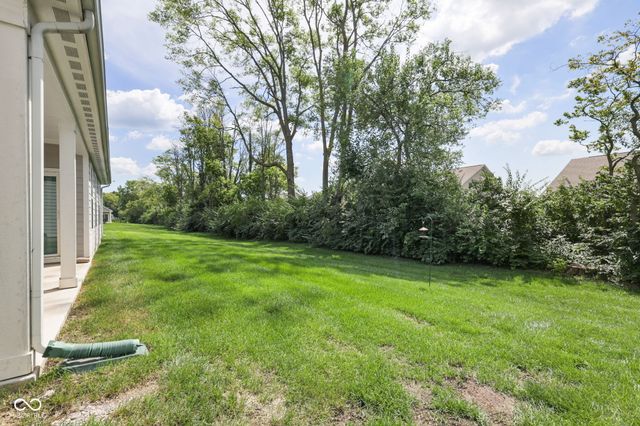 2537 Riviera Place, Greenwood, IN 46143