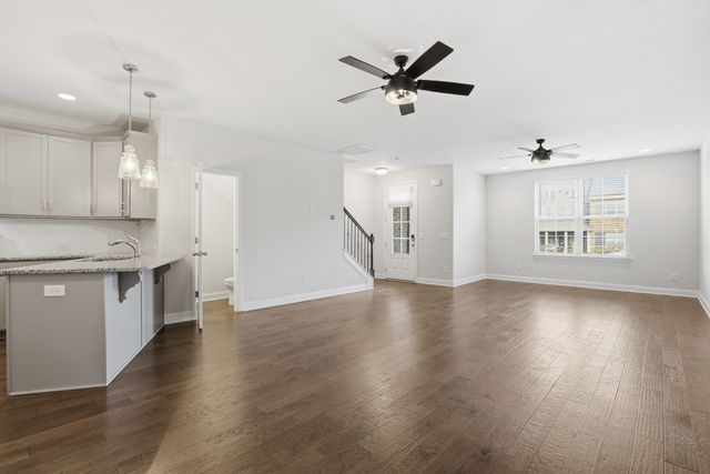 143 Grandstand Blvd, Gallatin, TN 37066