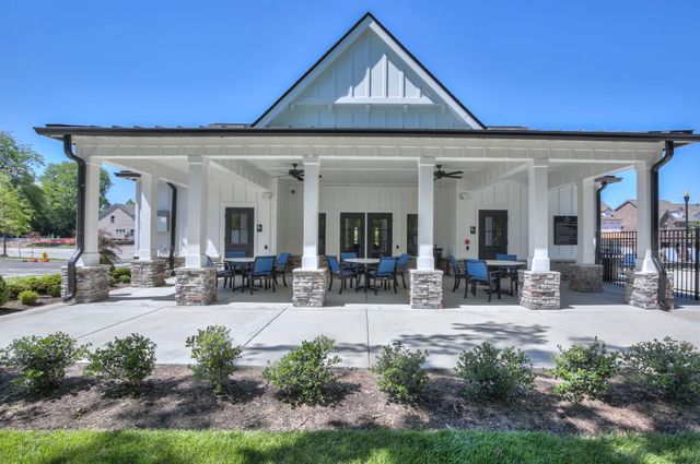 143 Grandstand Blvd, Gallatin, TN 37066