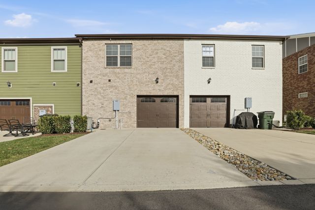 143 Grandstand Blvd, Gallatin, TN 37066