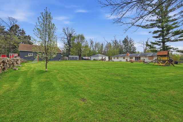 25848 W Scott Road, North Barrington, IL 60010