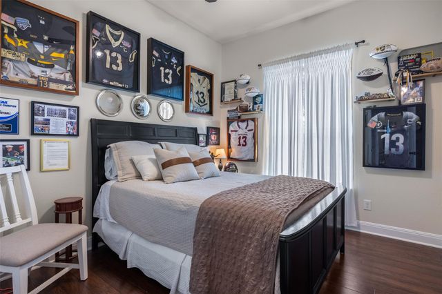 4 Maplewood RD, Wimberley, TX 78676