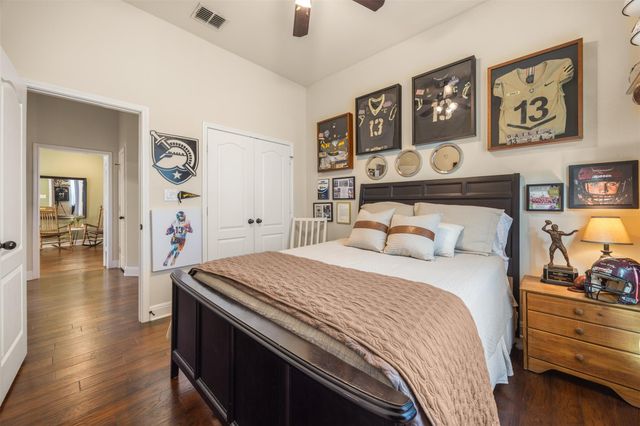 4 Maplewood RD, Wimberley, TX 78676