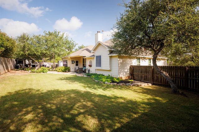 4 Maplewood RD, Wimberley, TX 78676