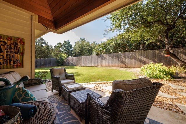 4 Maplewood RD, Wimberley, TX 78676