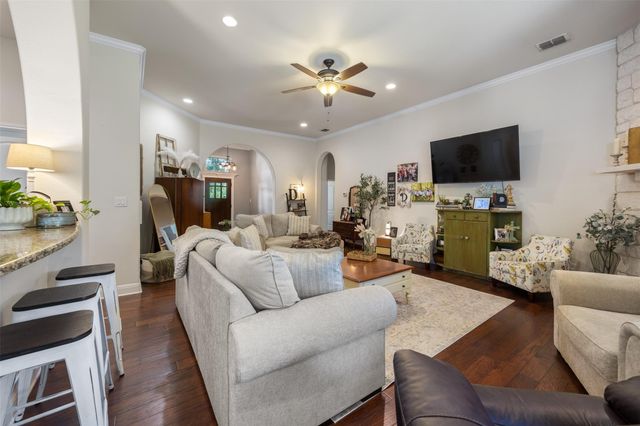 4 Maplewood RD, Wimberley, TX 78676