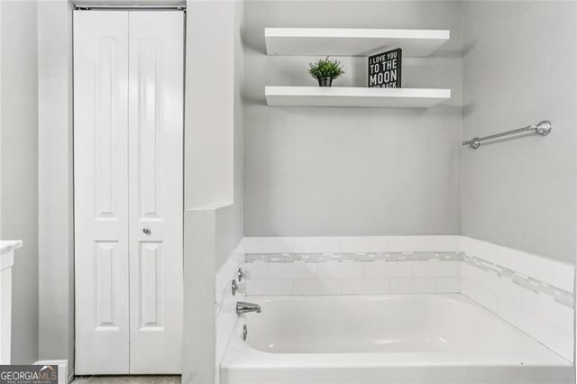 1888 La Mesa Lane, Decatur, GA 30032