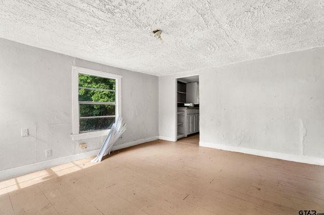 1501 Moore Ave, Tyler, TX 75702