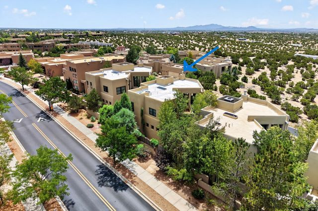 85 Avenida Frijoles, Santa Fe, NM 87507