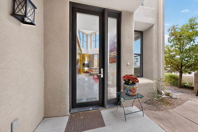 85 Avenida Frijoles, Santa Fe, NM 87507