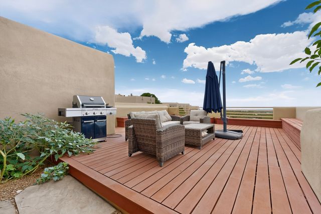 85 Avenida Frijoles, Santa Fe, NM 87507