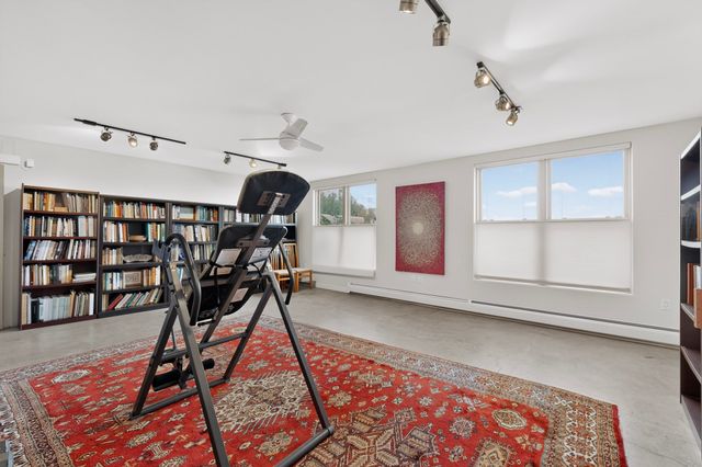 85 Avenida Frijoles, Santa Fe, NM 87507