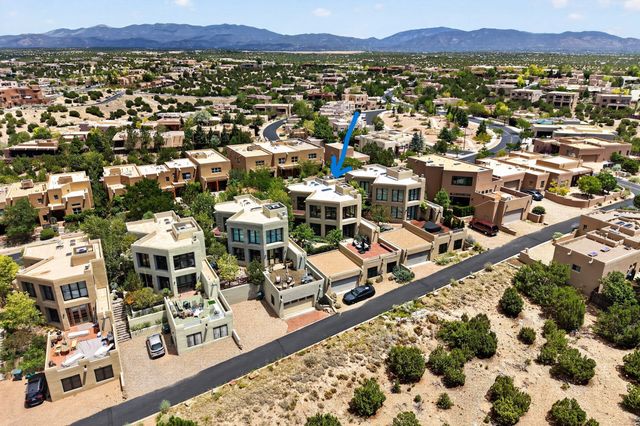 85 Avenida Frijoles, Santa Fe, NM 87507