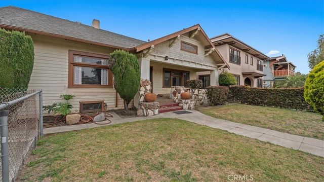 872 W 47th Street, Los Angeles, CA 90037