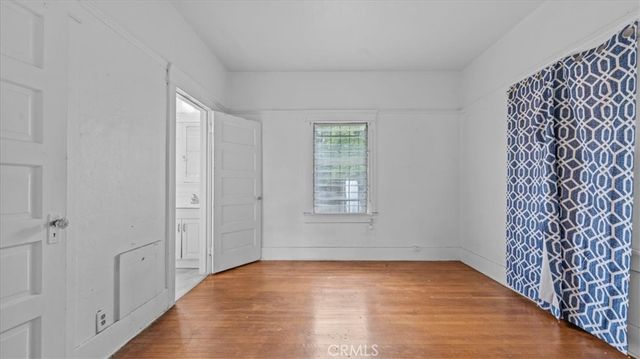872 W 47th Street, Los Angeles, CA 90037