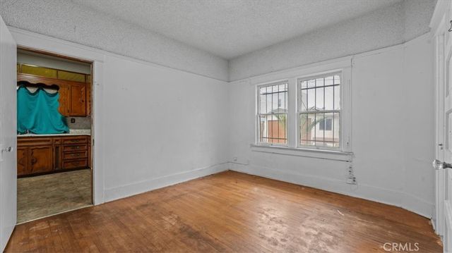872 W 47th Street, Los Angeles, CA 90037