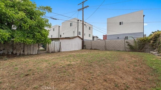 872 W 47th Street, Los Angeles, CA 90037
