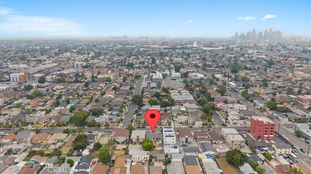 872 W 47th Street, Los Angeles, CA 90037