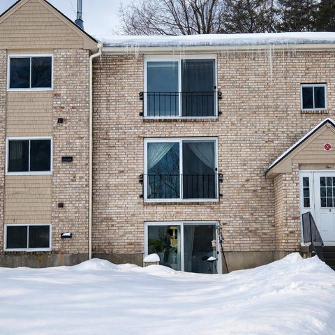 5 Brookside Dr Apt 9, Exeter, NH 03833