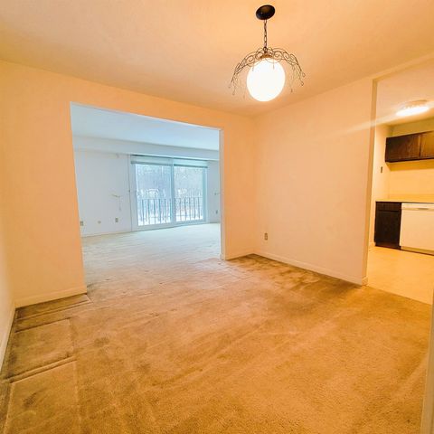 5 Brookside Dr Apt 9, Exeter, NH 03833