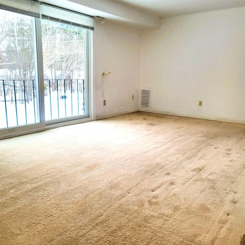 5 Brookside Dr Apt 9, Exeter, NH 03833